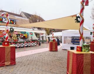 Voiles d'ombrage éphémères thématiques pour le marché de Noël de Gouvieux (60) 